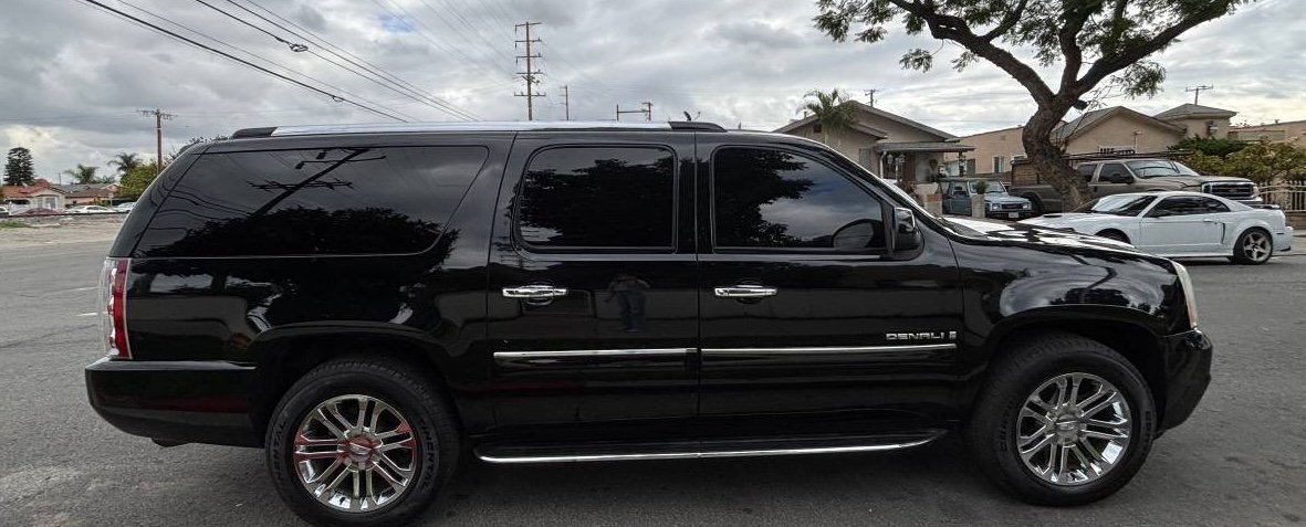 GMC Yukon Denali XL-204